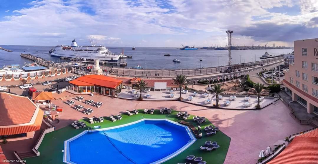 Resta Port Said Hotel Exteriör bild