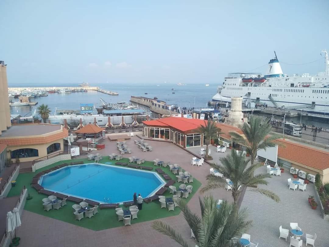 Resta Port Said Hotel Exteriör bild
